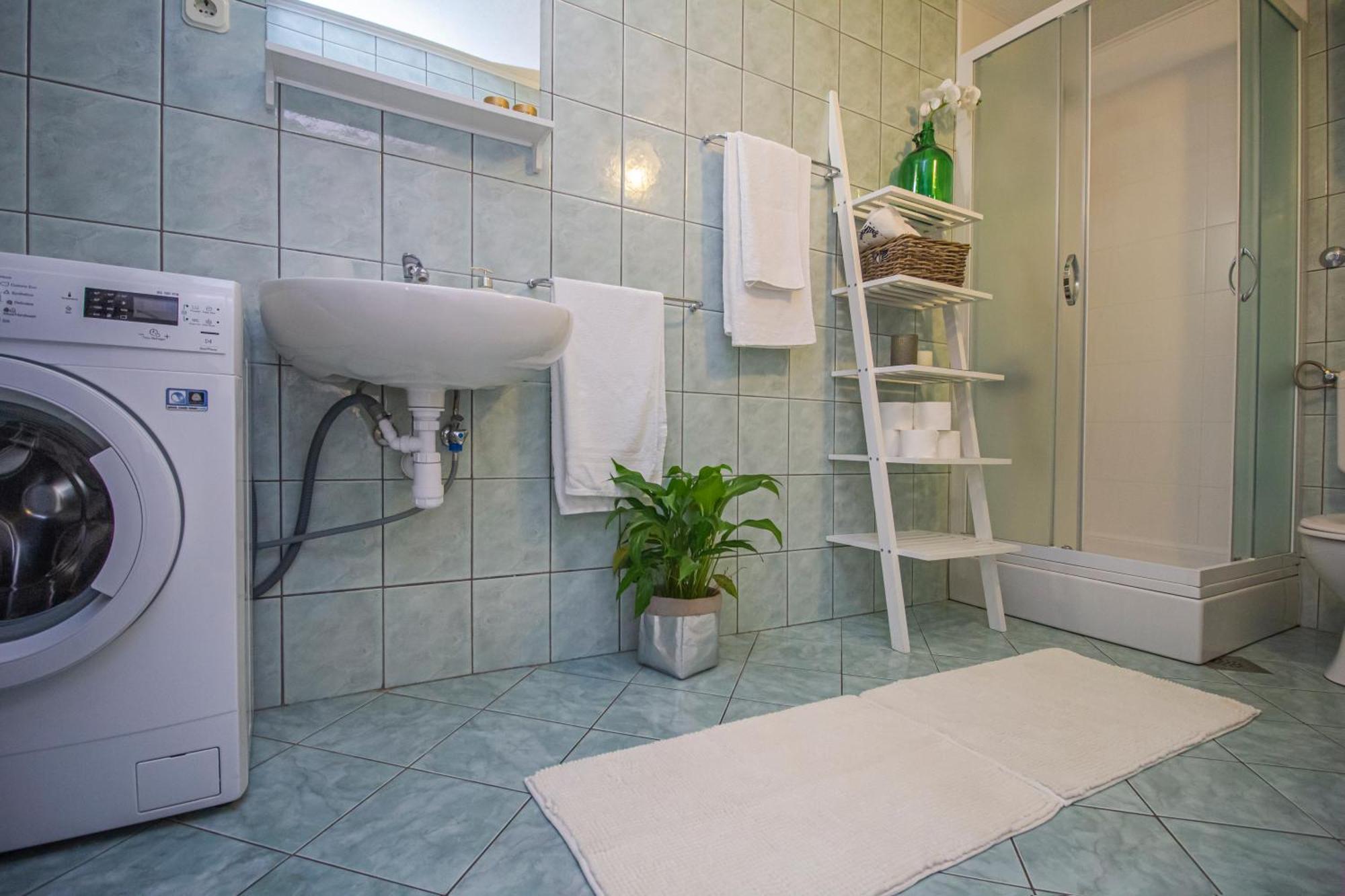 Apartmani Leo-Marin Макарска Экстерьер фото